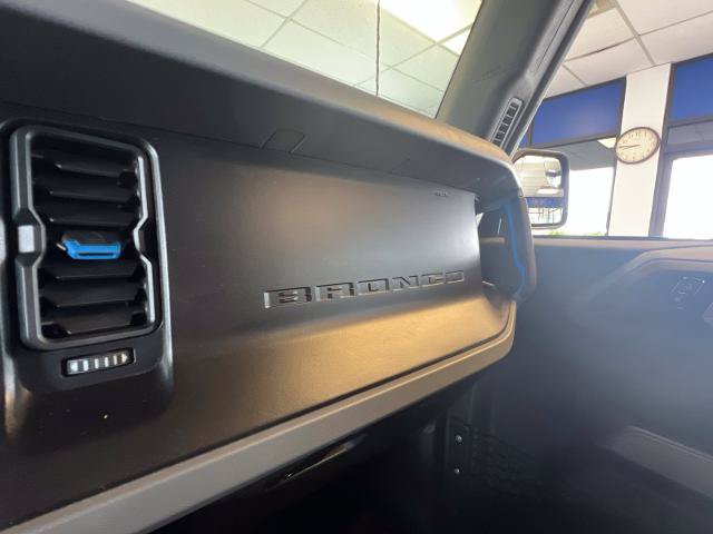 Certified 2022 Ford Bronco Black Diamond AWD/4WD image 25