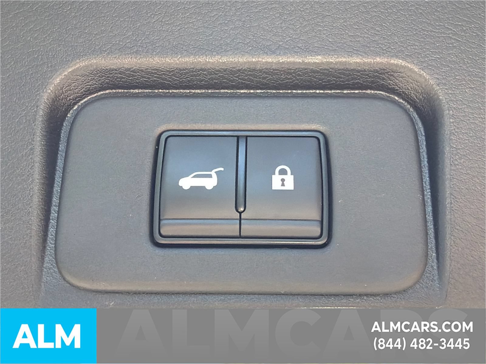 Used 2025 Nissan Rogue SV FWD image 22