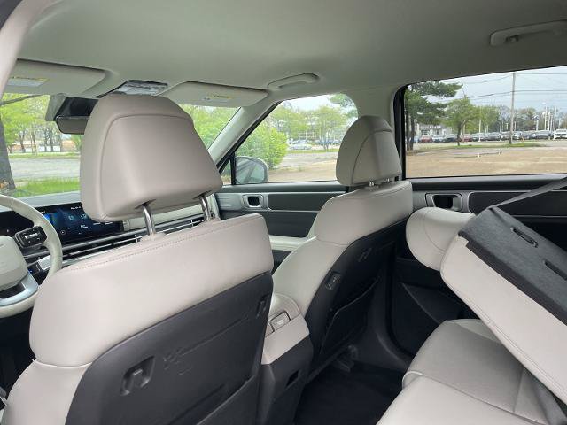 Used 2025 Hyundai Santa Fe SEL FWD image 25