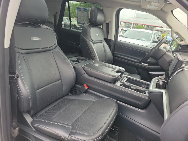 Certified 2025 Ford Expedition Max Platinum AWD/4WD image 26