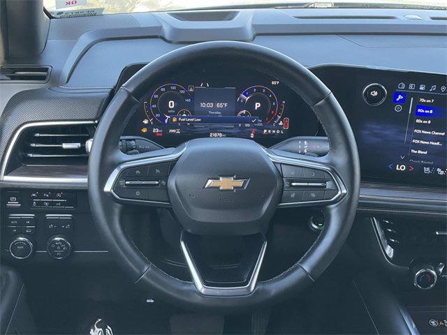 Used 2025 Chevrolet Suburban Premier image 8