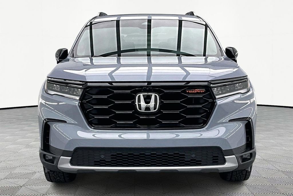 Used 2023 Honda Pilot TrailSport image 6