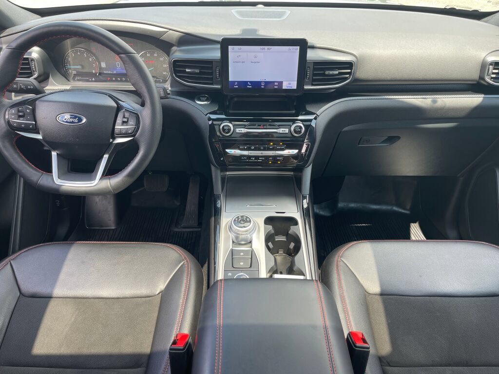 Certified 2024 Ford Explorer ST-Line w/ Class IV Trailer Tow Package AWD/4WD image 37