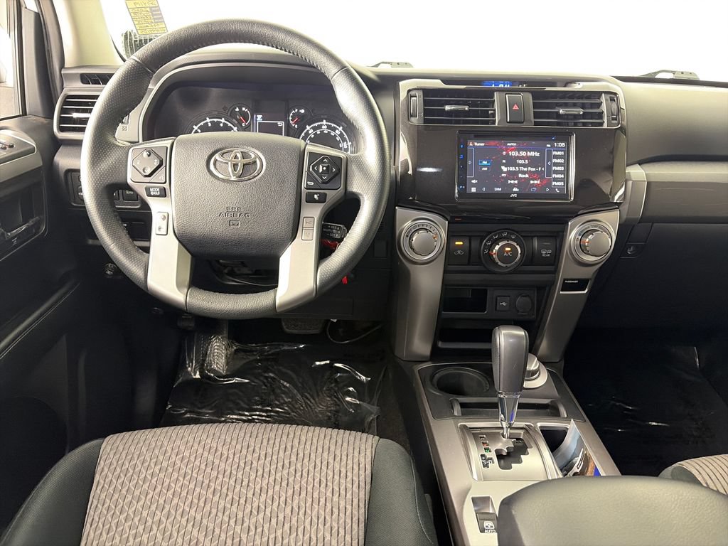 Used 2020 Toyota 4Runner 4WD image 14