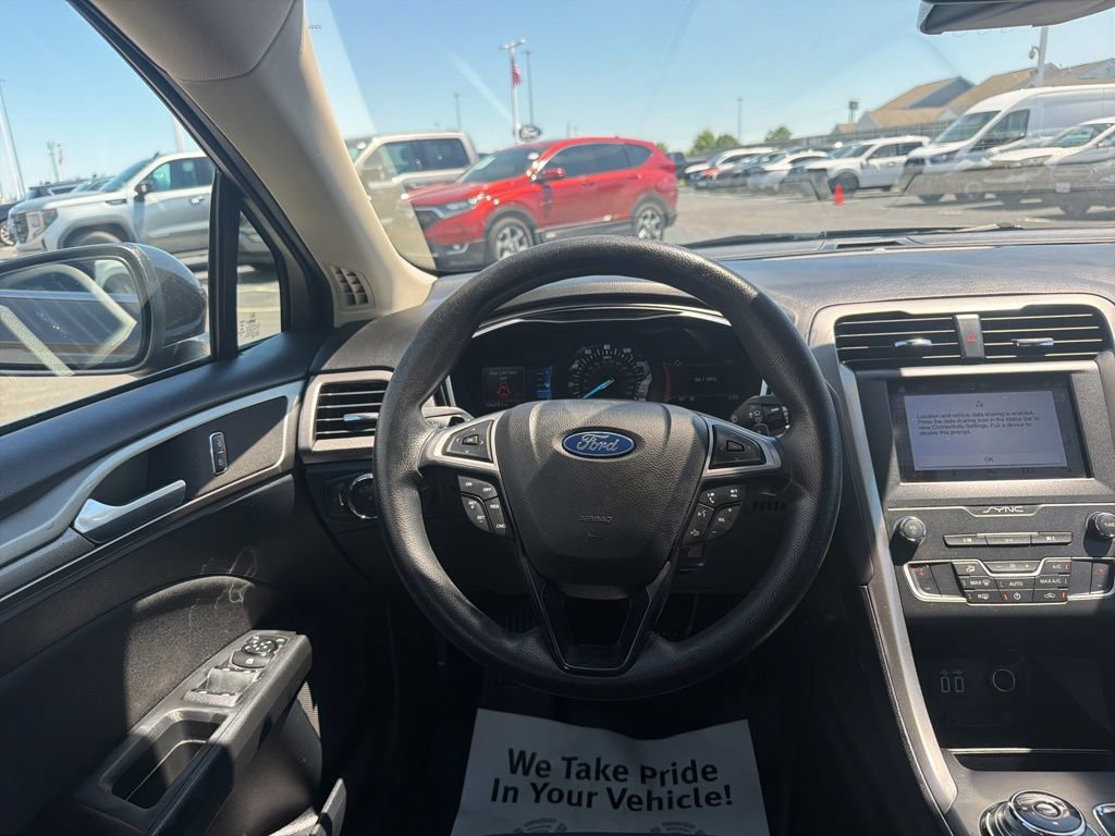 Certified 2019 Ford Fusion SE FWD image 17