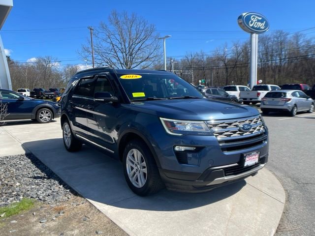 Certified 2018 Ford Explorer XLT w/ Equipment Group 201A AWD/4WD image 2