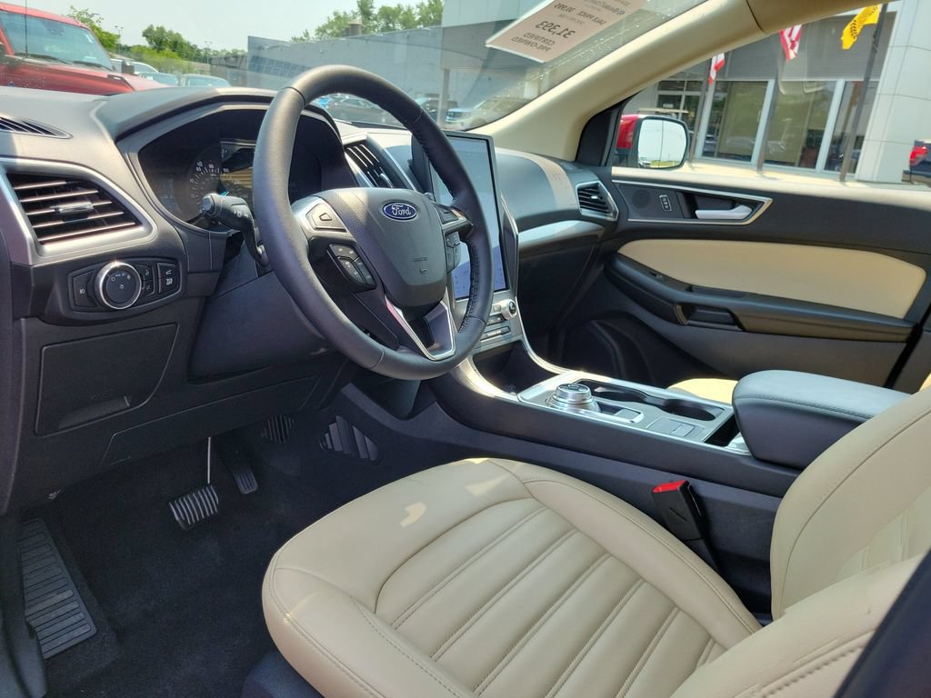 Certified 2024 Ford Edge SEL w/ Convenience Package AWD/4WD image 21