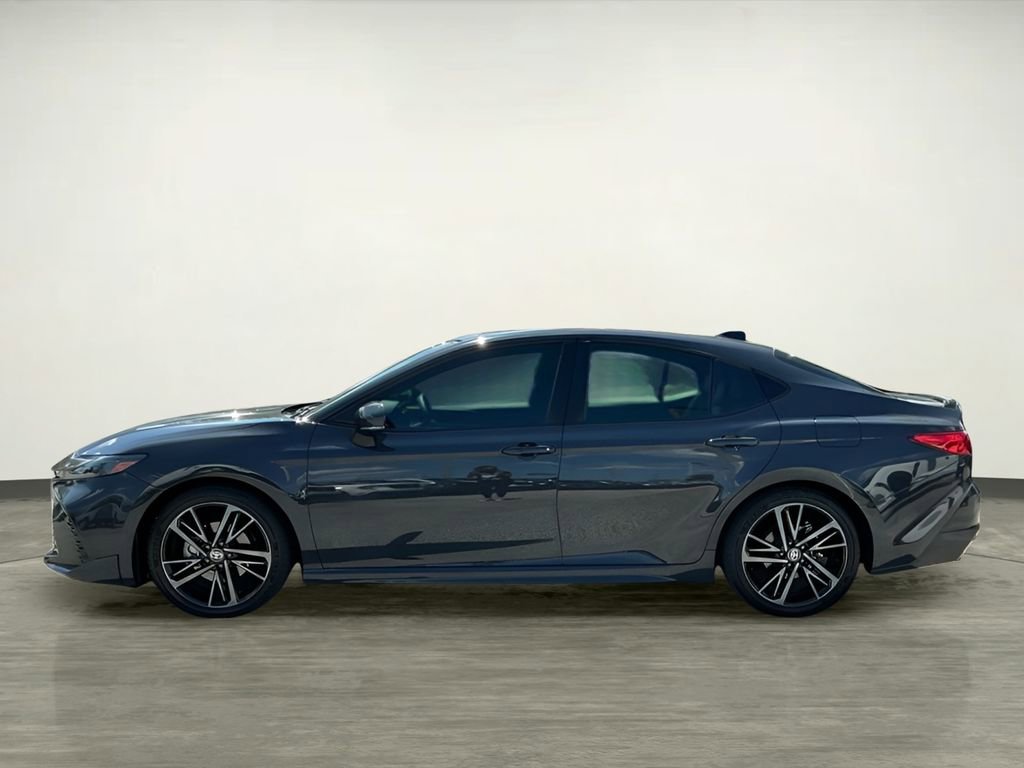 Used 2025 Toyota Camry XSE FWD image 3