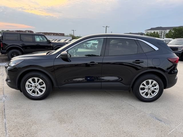 Certified 2023 Ford Escape Active AWD/4WD image 8