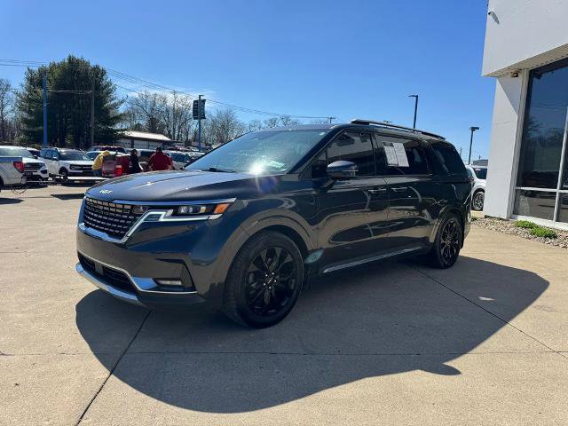 Used 2022 Kia Carnival SX Prestige image 3