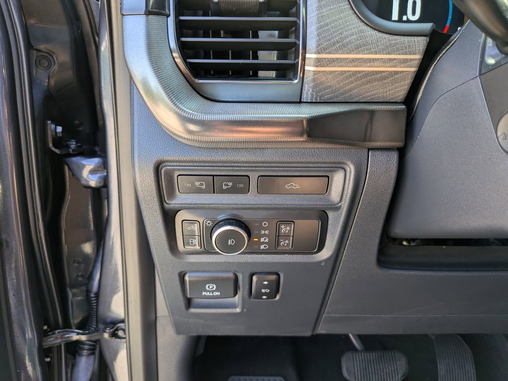 Certified 2022 Ford F150 Platinum w/ Equipment Group 701A High AWD/4WD image 30