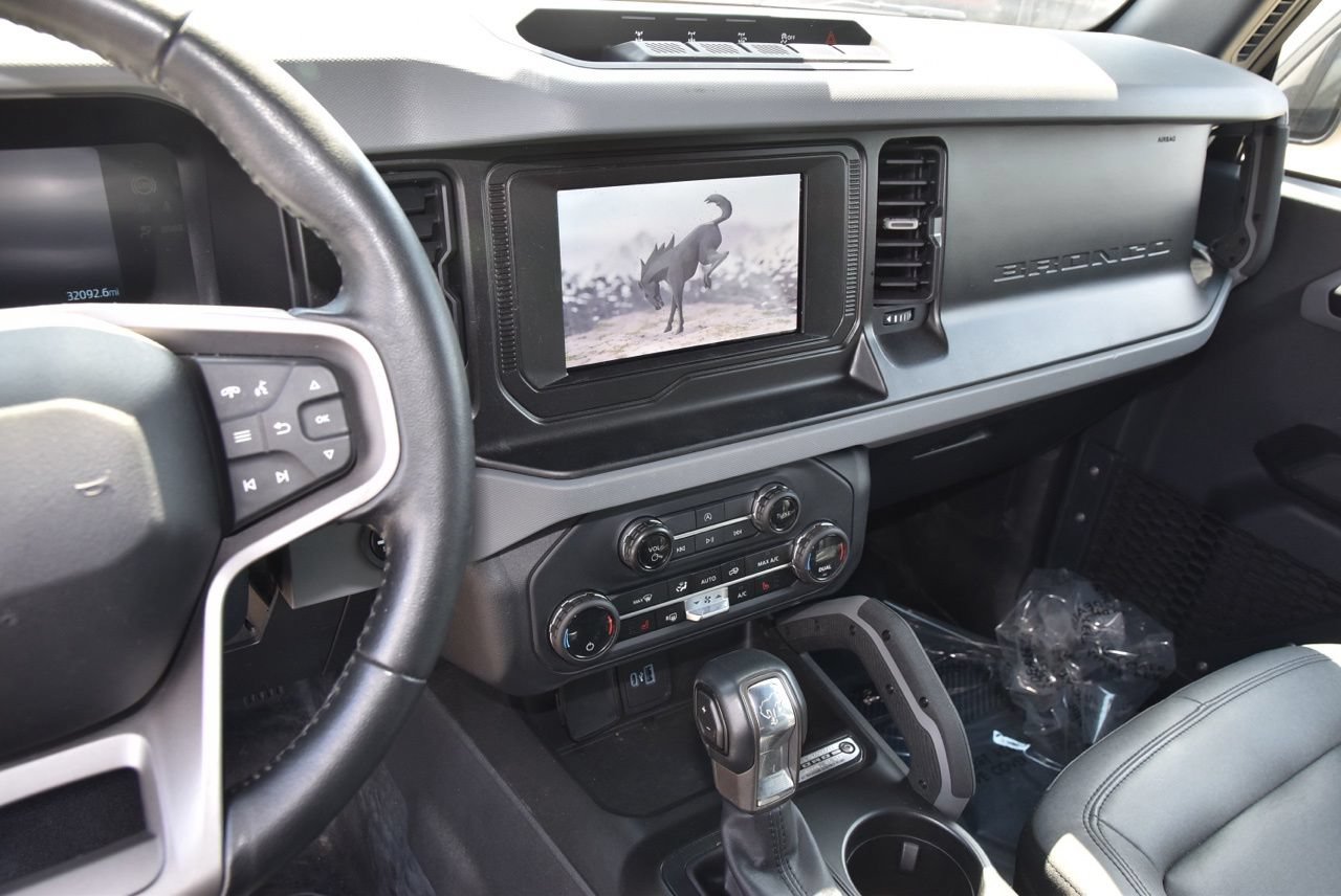 Certified 2023 Ford Bronco Big Bend w/ Sasquatch Package AWD/4WD image 9
