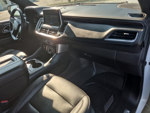 Used 2021 Chevrolet Tahoe Z71 w/ Luxury Package AWD/4WD image 37