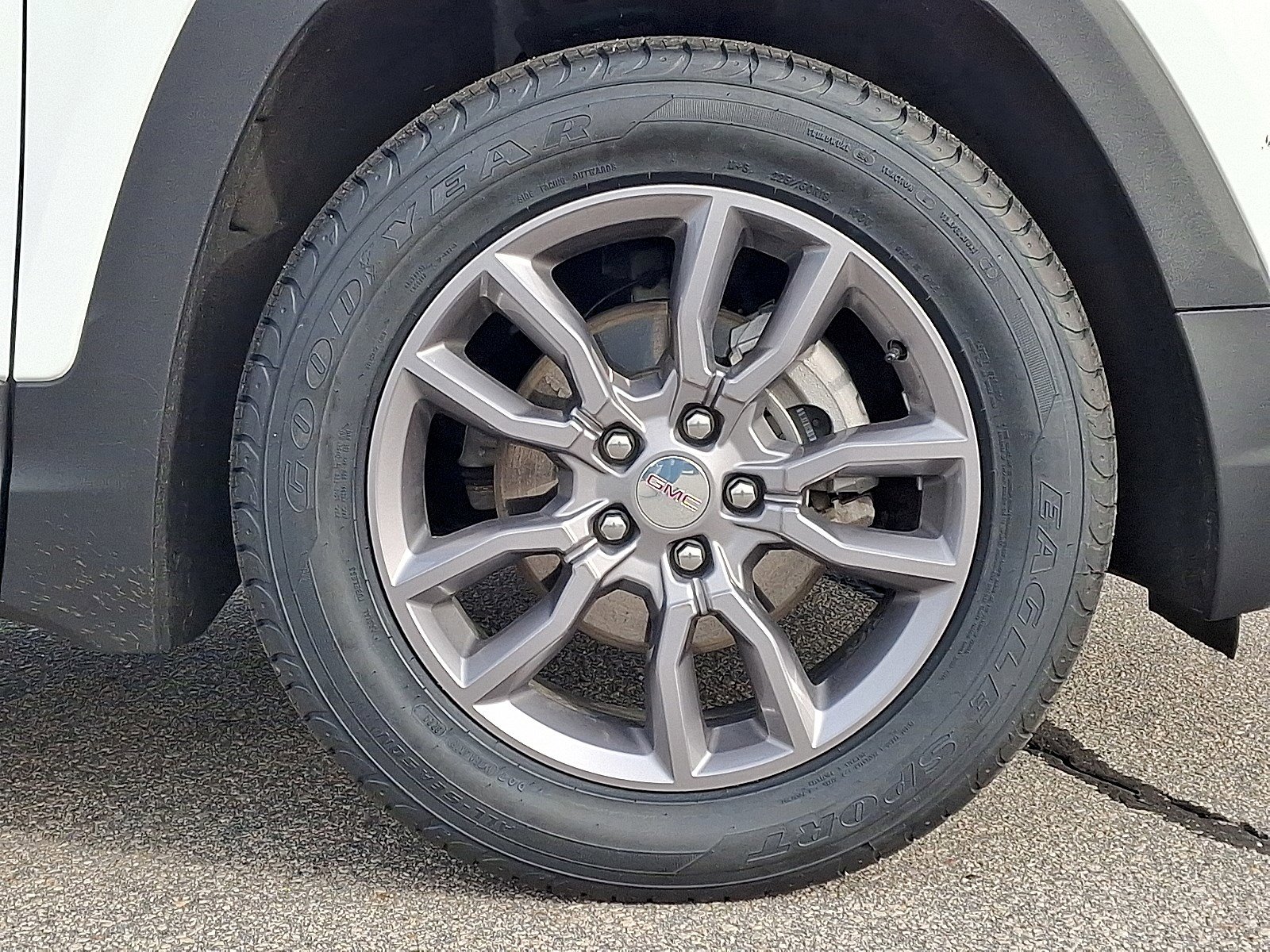 Used 2024 GMC Terrain SLT image 8