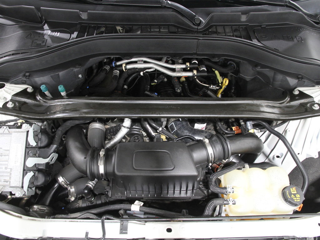 Certified 2021 Ford Explorer Platinum w/ Equipment Group 601A image 22