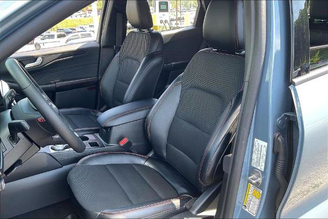 Certified 2025 Ford Escape ST-Line w/ Equipment Group 301A FWD image 24