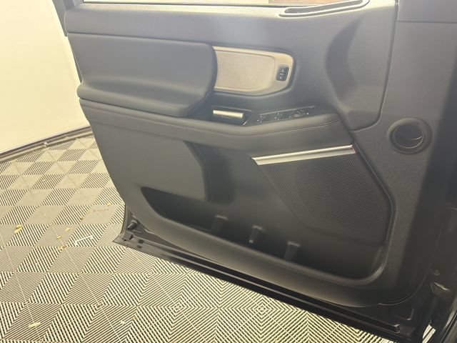 Certified 2025 Ford Expedition Active RWD image 19