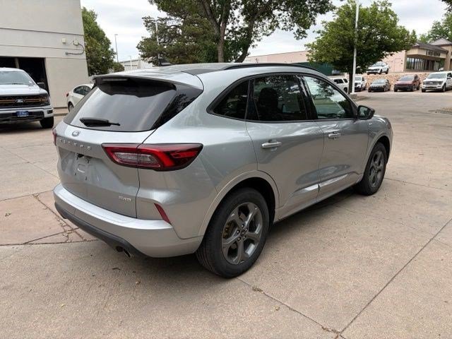 Certified 2024 Ford Escape ST-Line AWD/4WD image 4