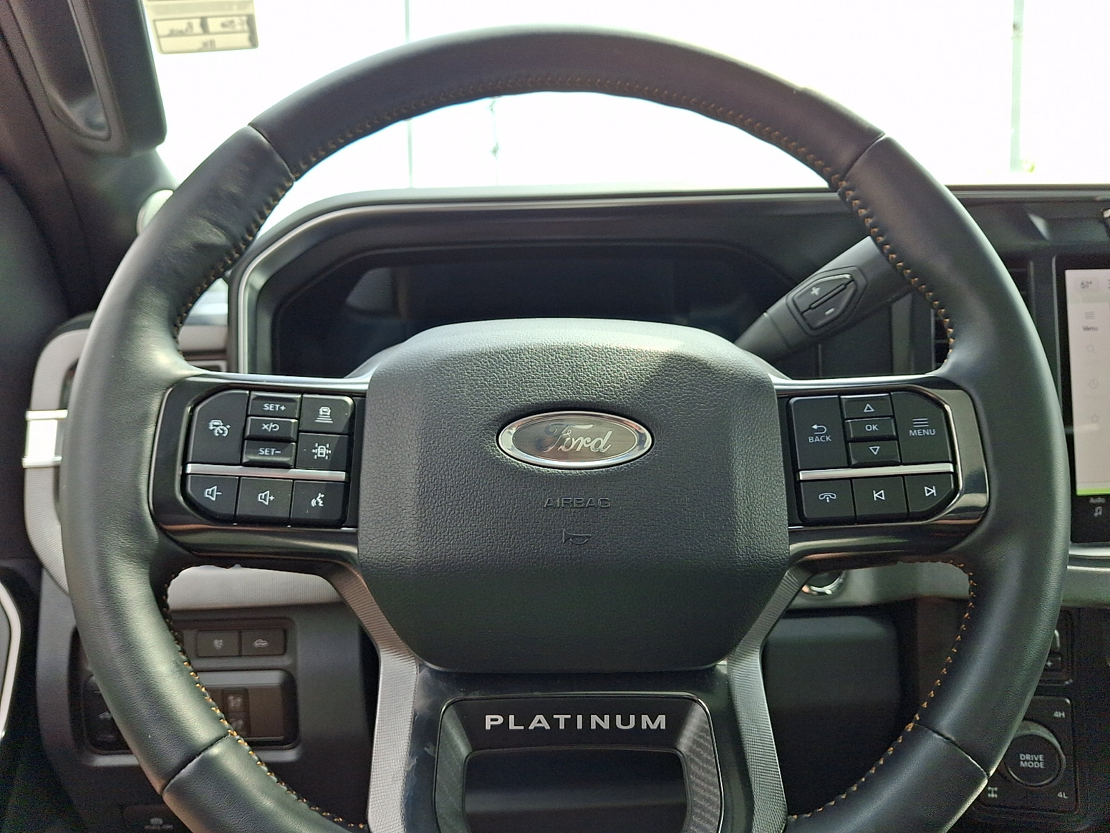 Certified 2024 Ford F250 Platinum w/ FX4 Off-Road Package AWD/4WD image 25