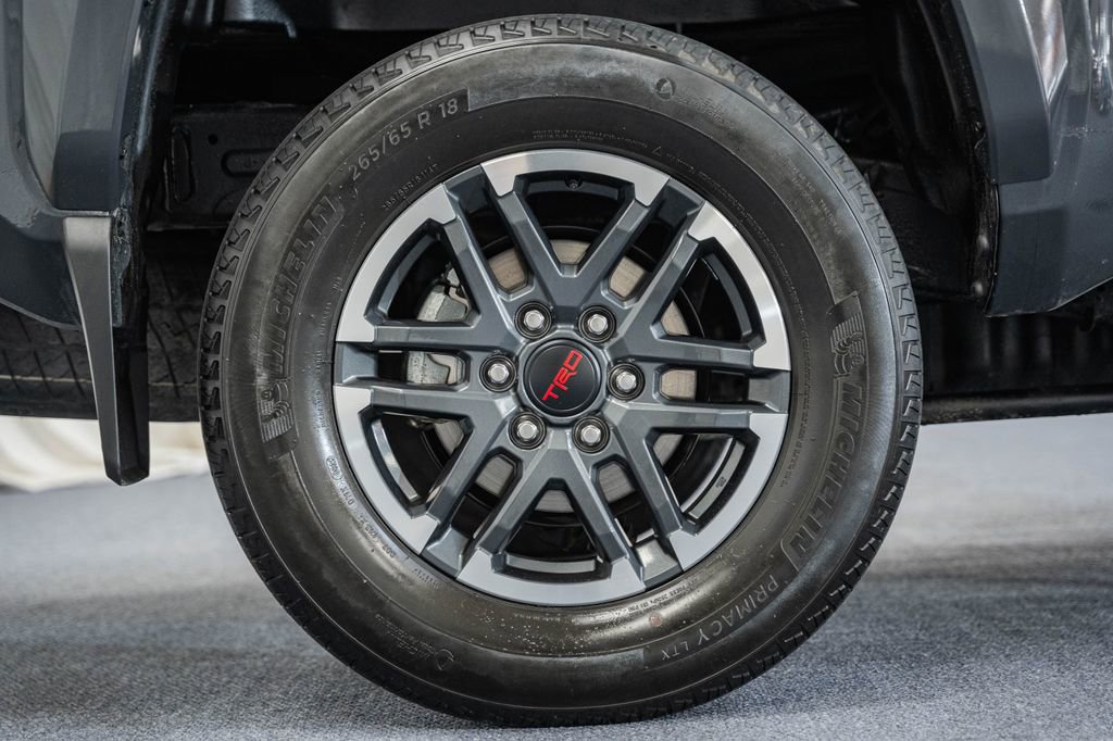 Used 2025 Toyota Tacoma TRD Sport AWD/4WD image 23