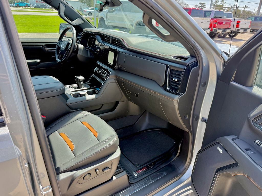 Used 2024 GMC Sierra 1500 AT4 w/ Technology Package AWD/4WD image 21