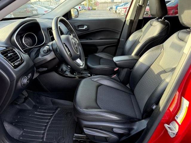 Used 2019 Jeep Compass Latitude AWD/4WD image 13