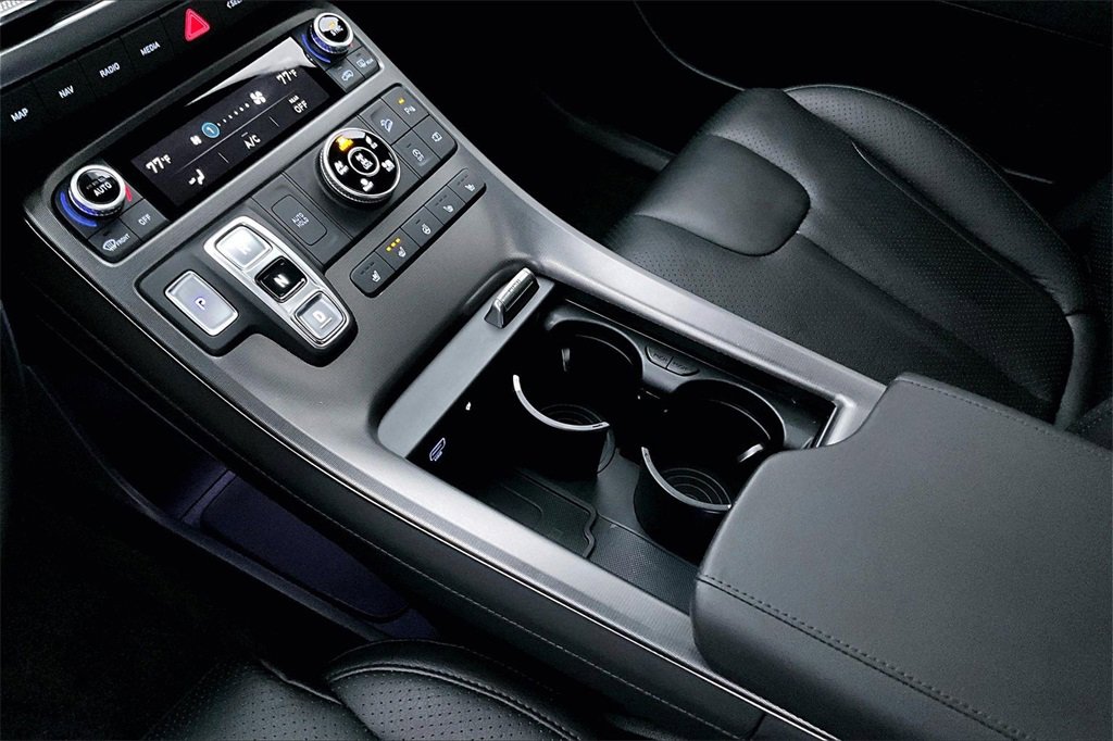 Used 2025 Hyundai Palisade Calligraphy image 15