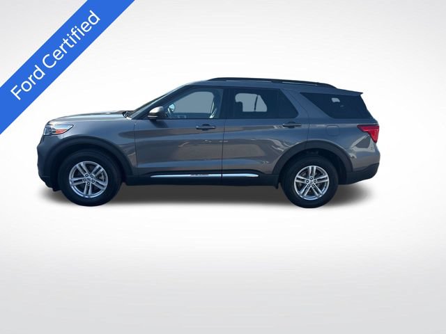 Certified 2023 Ford Explorer XLT w/ Equipment Group 202A AWD/4WD image 3