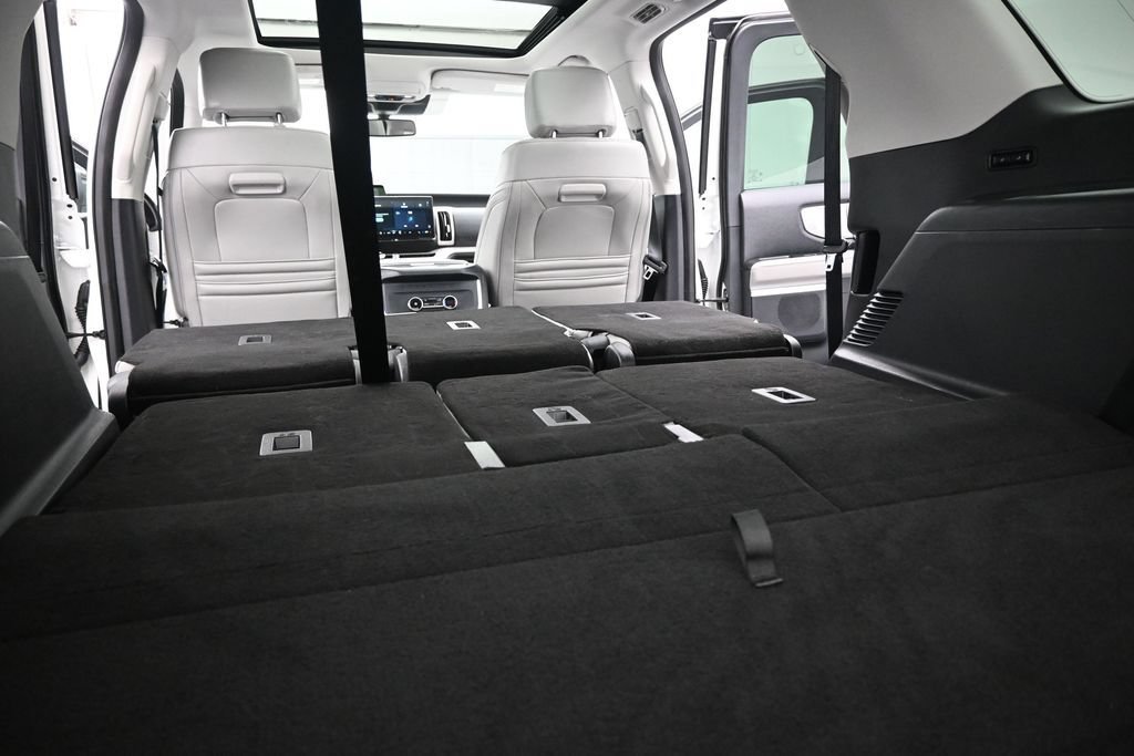 Certified 2025 Ford Expedition Max Active RWD image 26