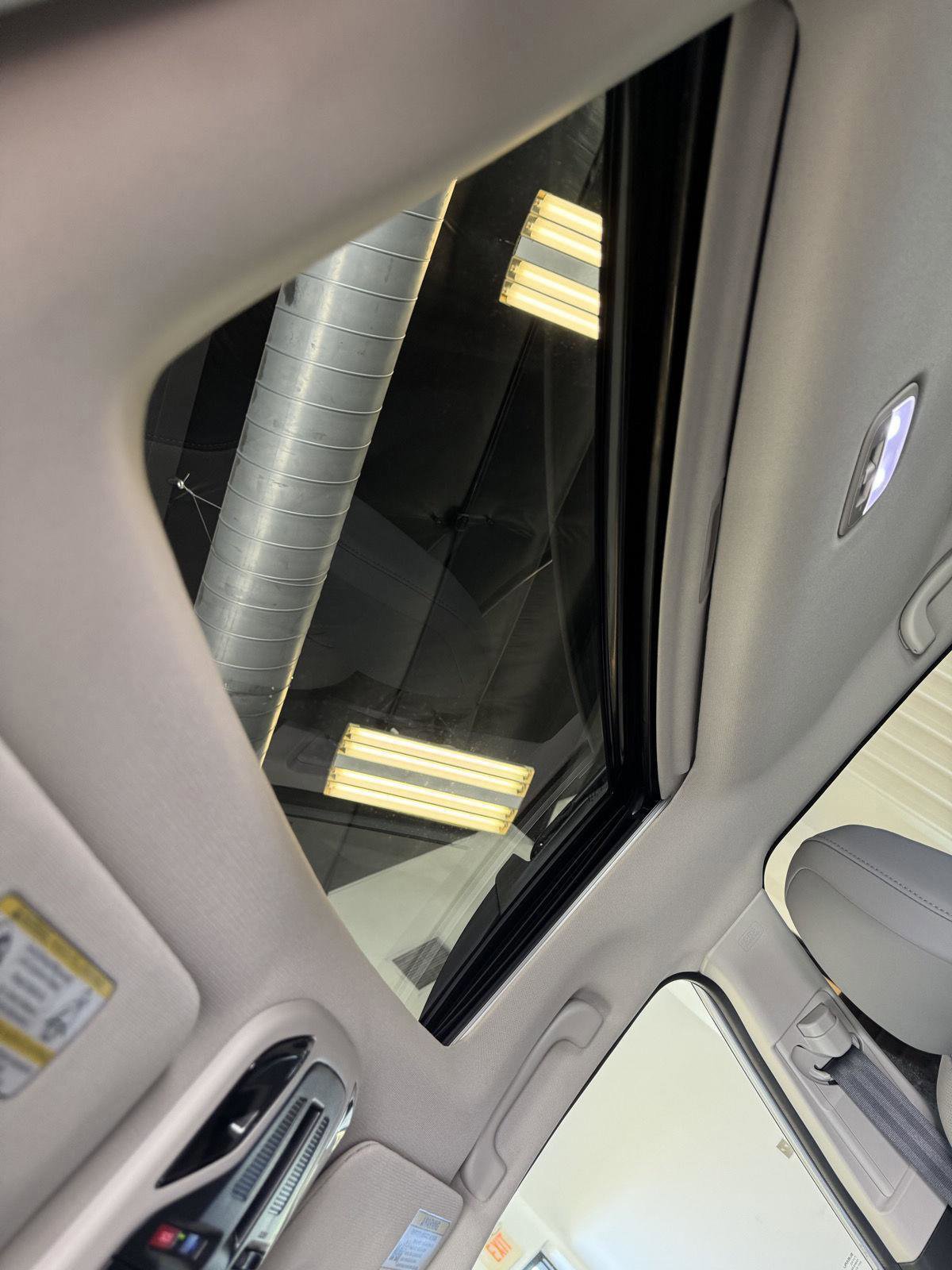 Used 2025 Subaru Outback Limited AWD/4WD image 34