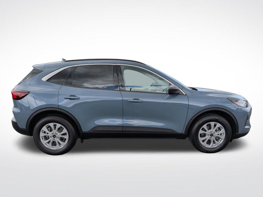 Certified 2023 Ford Escape Active w/ Tech Pack #1 AWD/4WD image 9