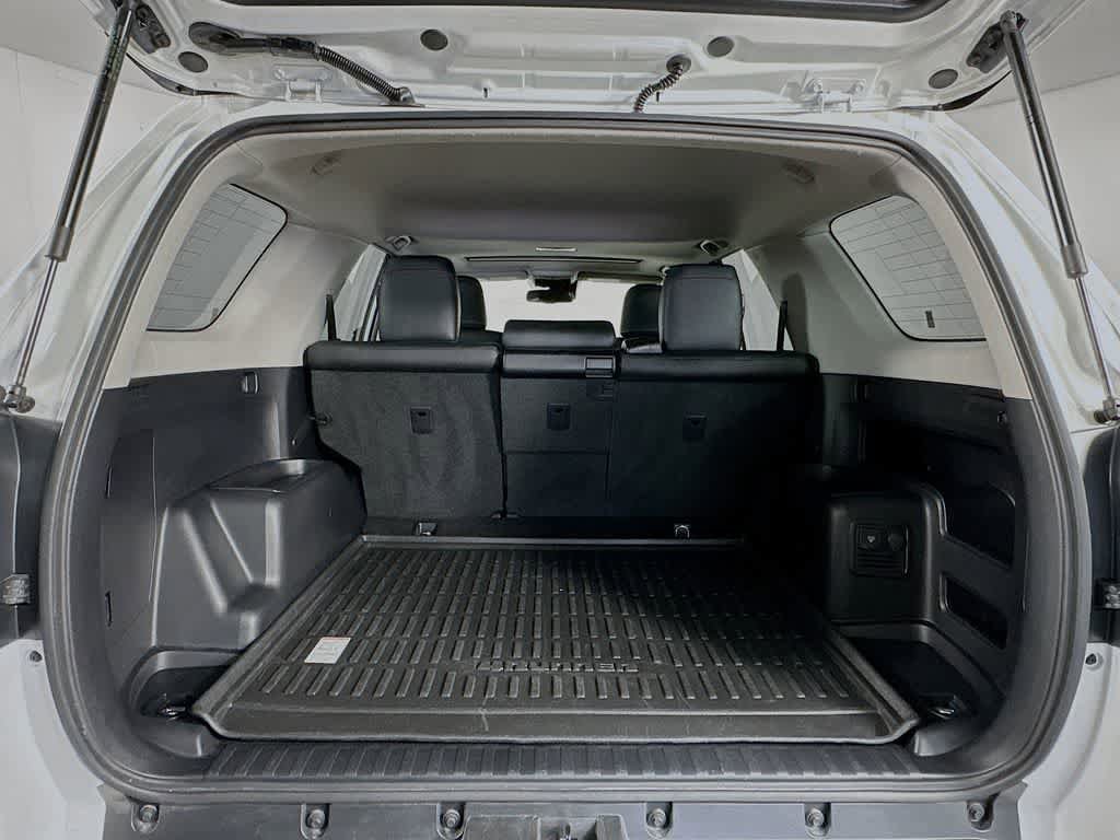 Used 2021 Toyota 4Runner Venture w/ Moonroof Package AWD/4WD image 20