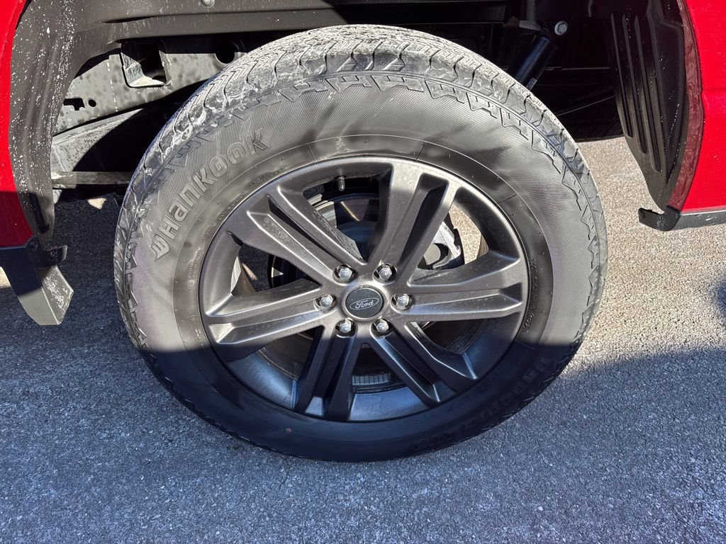 Certified 2022 Ford F150 XLT w/ Equipment Group 302A High image 9