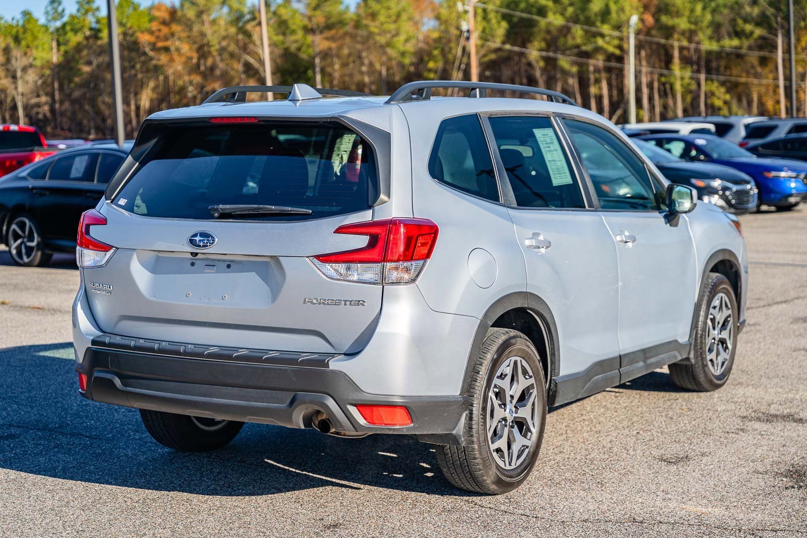 Used 2023 Subaru Forester Premium image 7