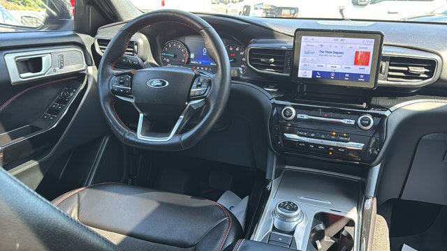 Certified 2023 Ford Explorer ST-Line w/ Class IV Trailer Tow Package AWD/4WD image 18