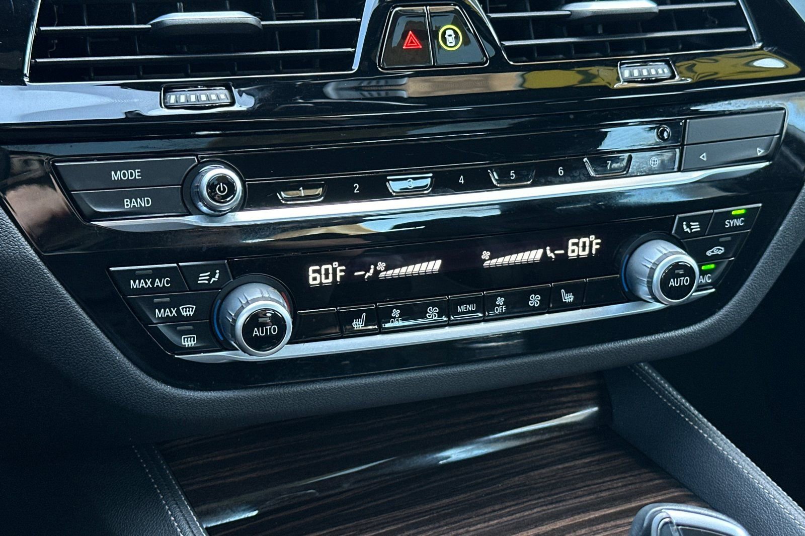 Used 2023 BMW 540i w/ M Sport Package image 19