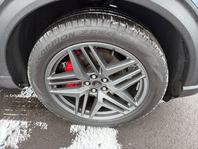 Certified 2025 Ford Explorer ST video 2