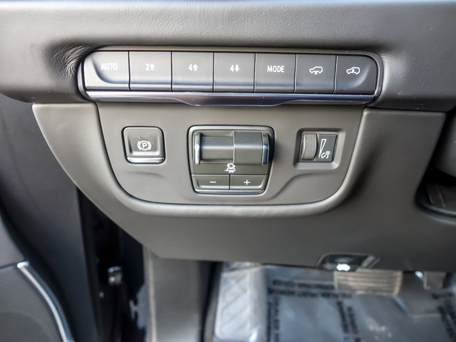 Used 2026 Cadillac Escalade Platinum Sport w/ LPO, ONYX Package AWD/4WD image 25