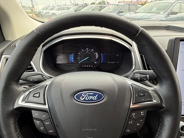 Certified 2021 Ford Edge Titanium AWD/4WD image 19