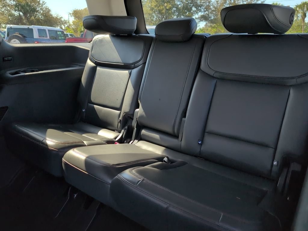 Certified 2025 Ford Expedition Active image 12