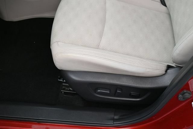 Used 2020 Nissan Rogue Sport SV w/ Technology Package FWD image 13