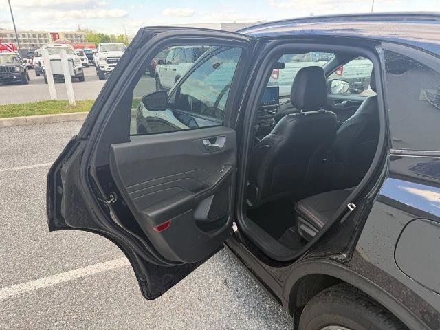 Certified 2025 Ford Escape ST-Line w/ Tech Pack #1 AWD/4WD image 12