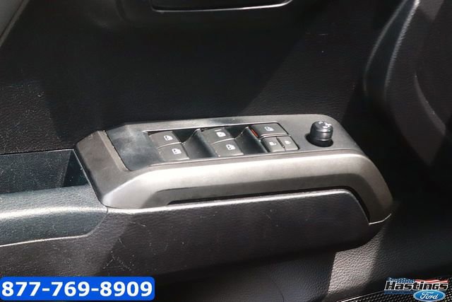 Used 2020 Toyota Tacoma SR5 AWD/4WD image 10