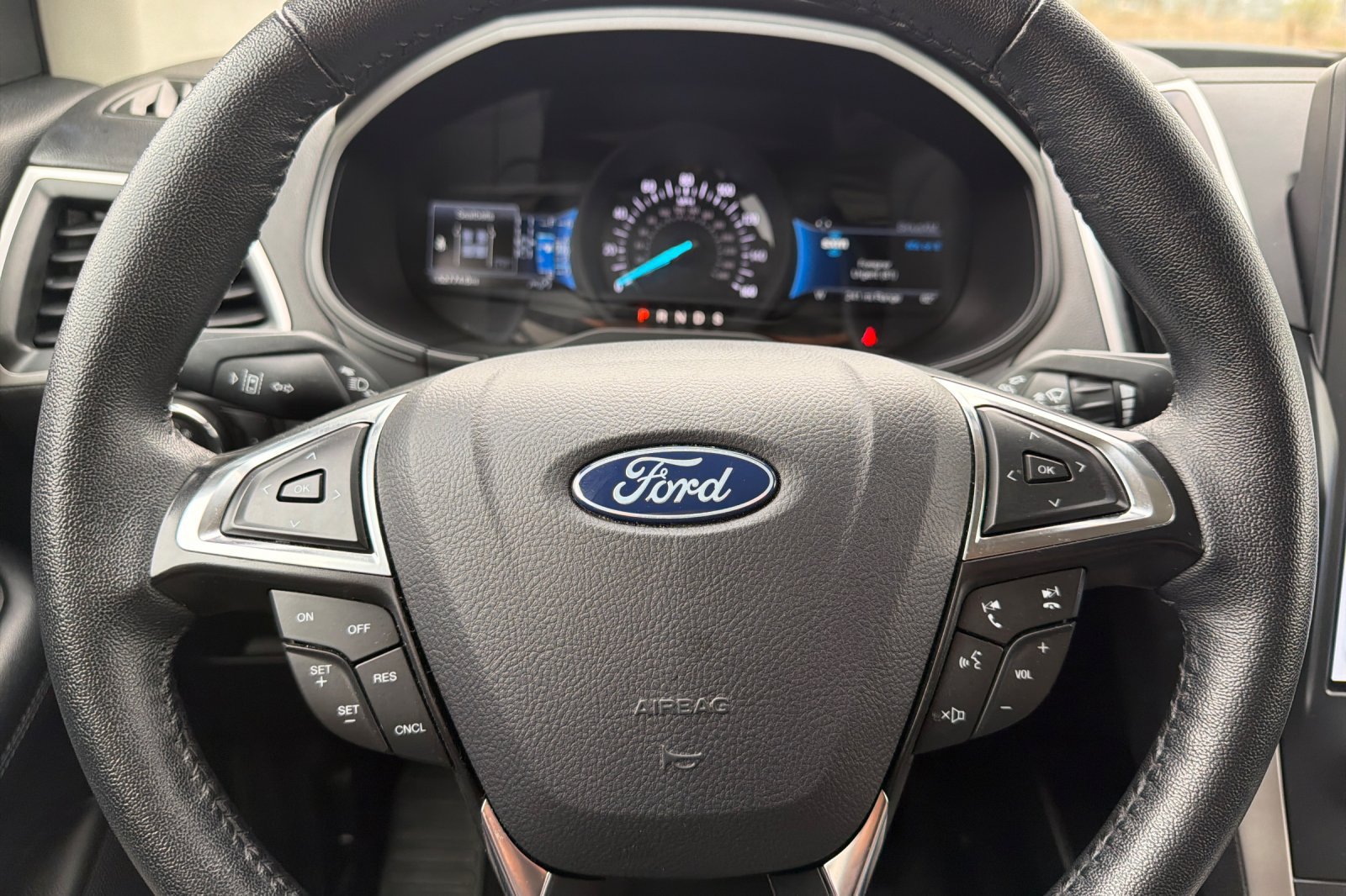 Certified 2024 Ford Edge SEL AWD/4WD image 25