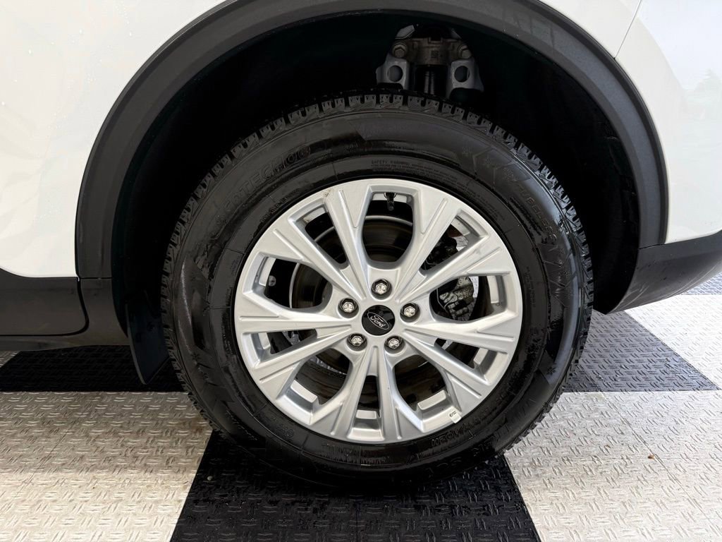 Certified 2025 Ford Escape Active AWD/4WD image 11