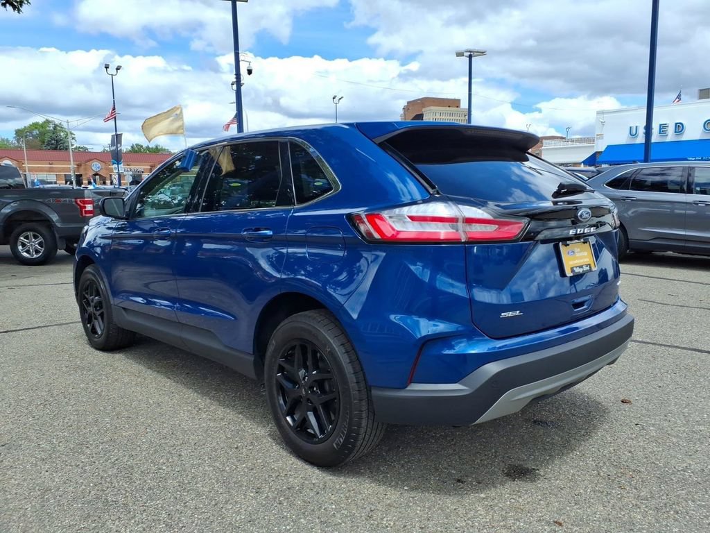 Certified 2023 Ford Edge SEL w/ Convenience Package AWD/4WD image 9