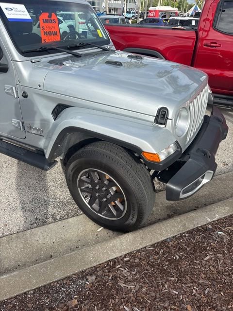 Used 2023 Jeep Gladiator Overland AWD/4WD image 2