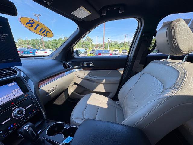 Certified 2018 Ford Explorer Limited w/ Equipment Group 301A FWD image 27