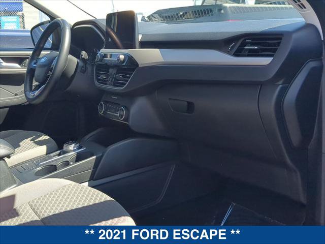 Certified 2021 Ford Escape SE FWD image 23