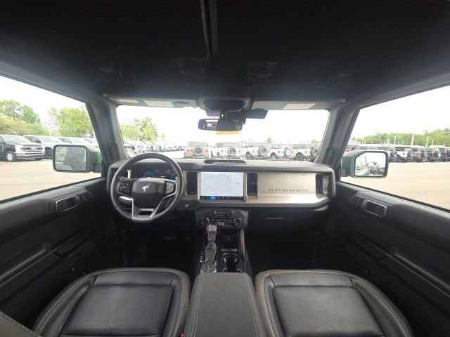 Certified 2025 Ford Bronco Outer Banks w/ Sasquatch Package AWD/4WD image 20